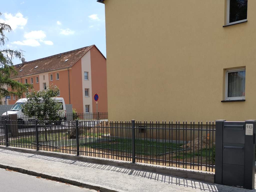 "Onyx gewölbt" PREMIUM Gartentor / Pforte inkl. Pfosten vertikale Profile Gartenpforte Zauntür Schmucktor Hoftor Metalltor Flügeltor Stabfüllung Zierspitzen Rundbogen auf Maß klassisch schlicht günstig hochwertig langlebig feuerverzinkt pulverbeschichtet - Image 18