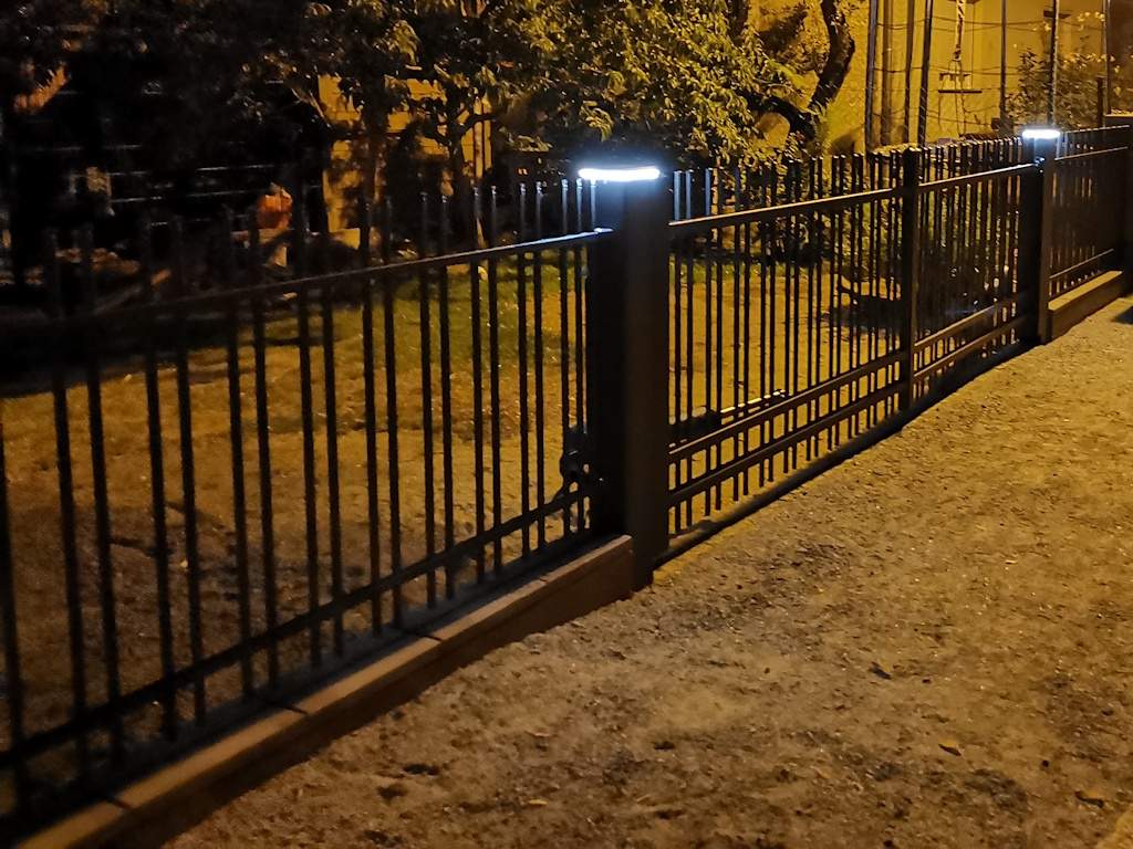 "Onyx gewölbt" PREMIUM Gartentor / Pforte inkl. Pfosten vertikale Profile Gartenpforte Zauntür Schmucktor Hoftor Metalltor Flügeltor Stabfüllung Zierspitzen Rundbogen auf Maß klassisch schlicht günstig hochwertig langlebig feuerverzinkt pulverbeschichtet - Image 14