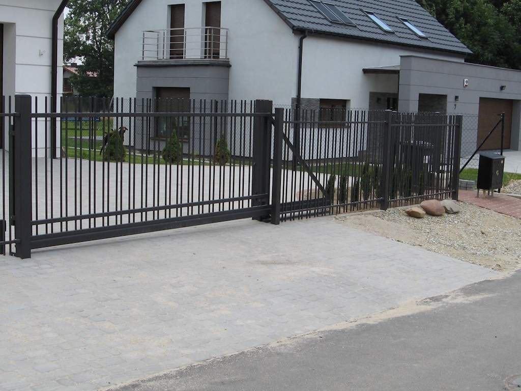 "Onyx gewölbt" PREMIUM Gartentor / Pforte inkl. Pfosten vertikale Profile Gartenpforte Zauntür Schmucktor Hoftor Metalltor Flügeltor Stabfüllung Zierspitzen Rundbogen auf Maß klassisch schlicht günstig hochwertig langlebig feuerverzinkt pulverbeschichtet - Image 20