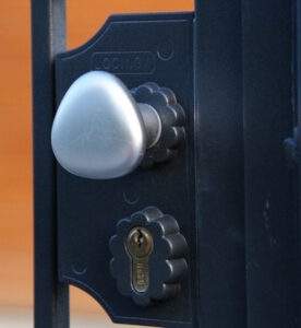 mit Knaufen - elektr. Türöffner (Summer)